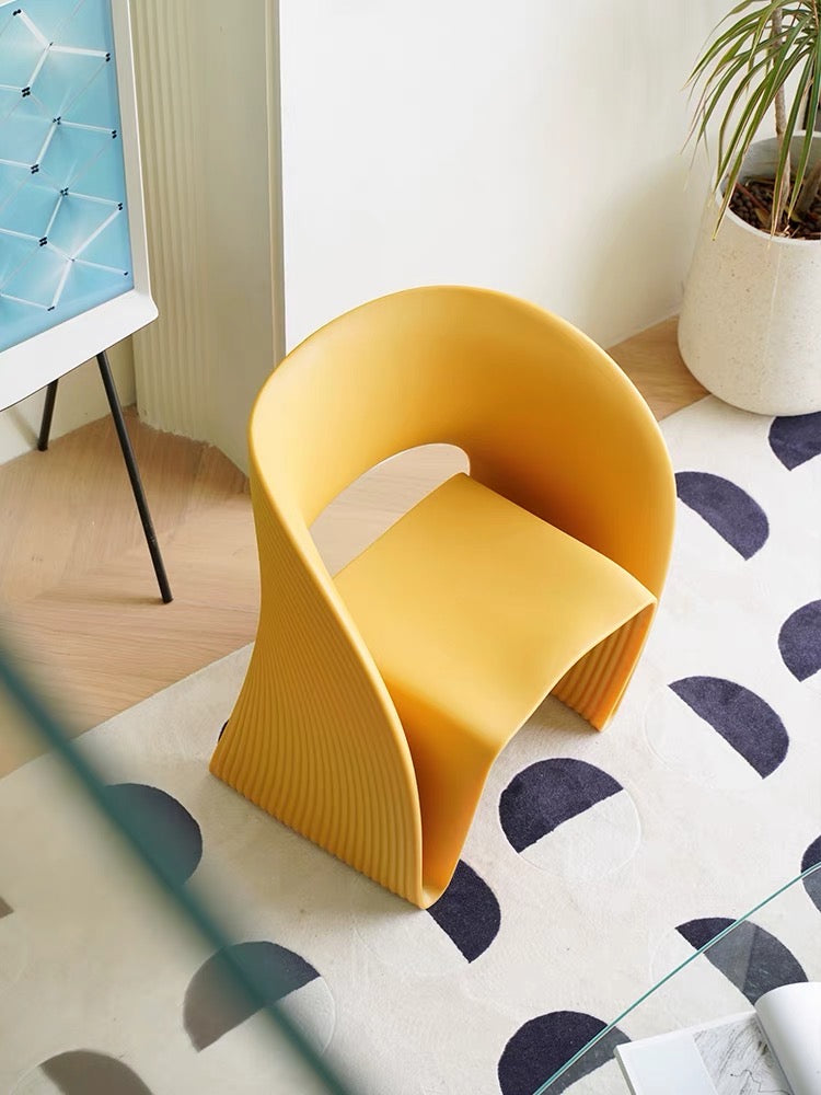 COZONI Porter Armchair