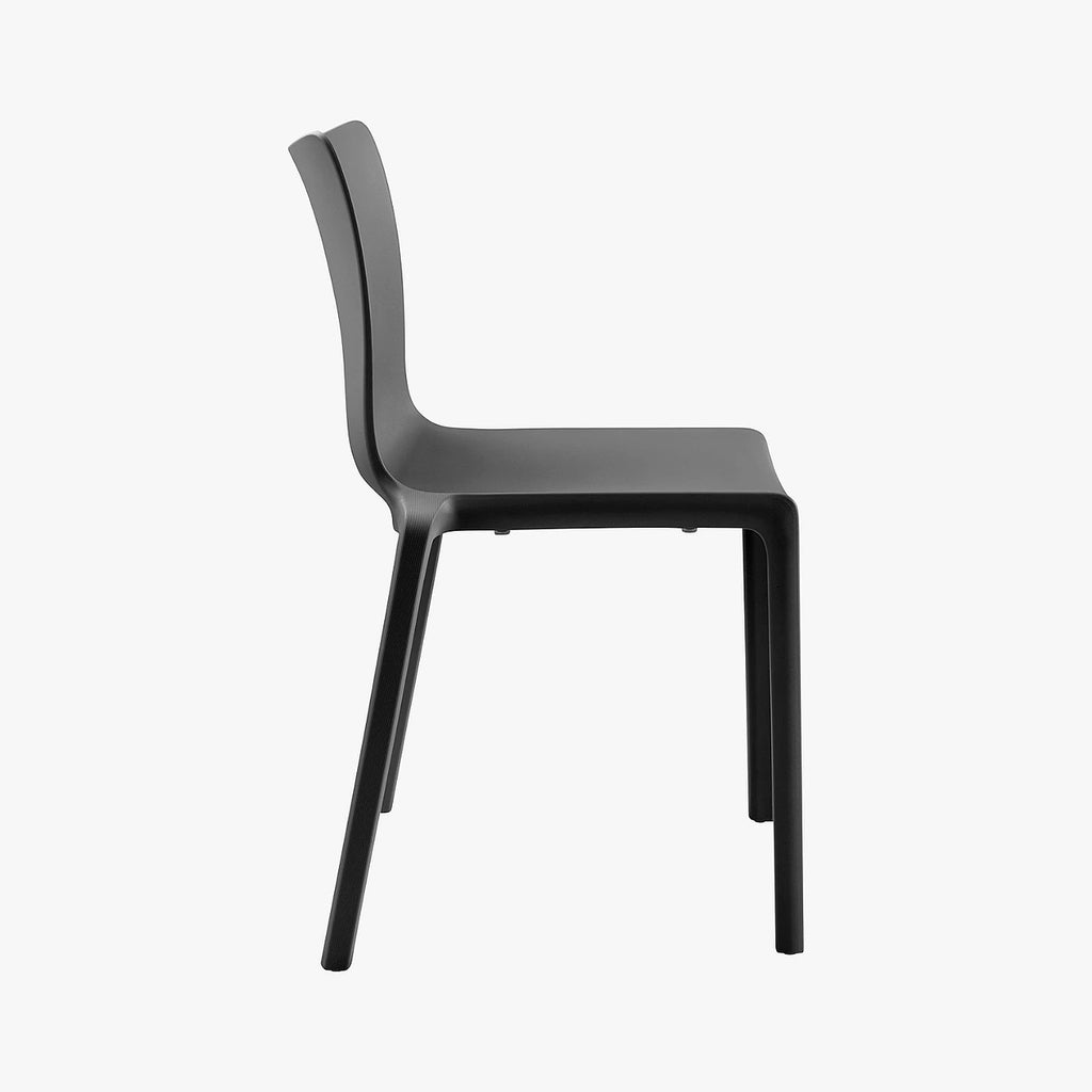 COZONI Nash Stackable Dining Chair