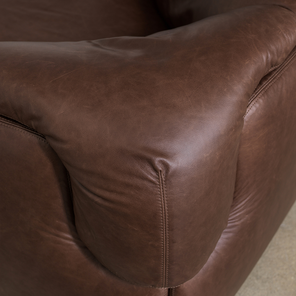 COZONI Zina Lounge Chair