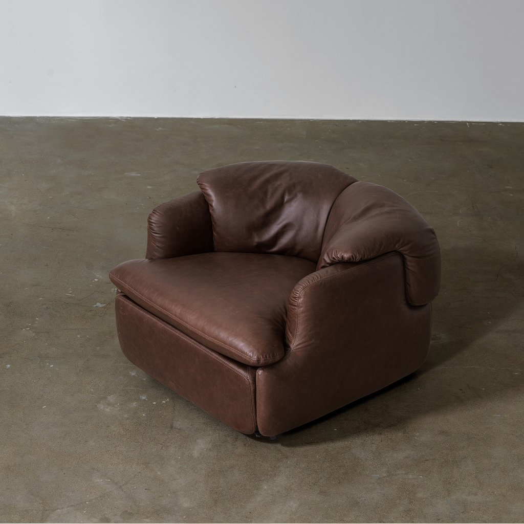 COZONI Zina Lounge Chair