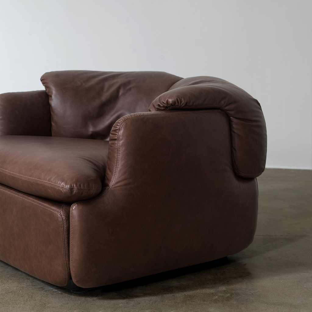 COZONI Zina Lounge Chair